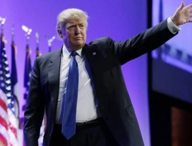 Ακύρωσε περιοδεία στη Ν.Αμερική ο Τραμπ λόγω επικείμενης (;) επίθεσης σε Συρία - Ολοι «με το δάκτυλο στην σκανδάλη»